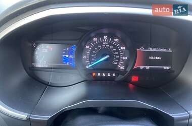 Внедорожник / Кроссовер Ford Edge 2017 в 