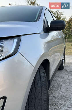 Внедорожник / Кроссовер Ford Edge 2016 в 