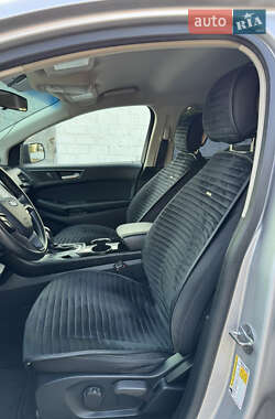Внедорожник / Кроссовер Ford Edge 2016 в 