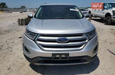 Внедорожник / Кроссовер Ford Edge 2015 в 
