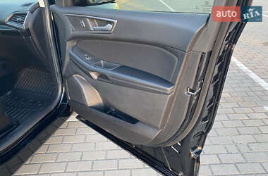 Внедорожник / Кроссовер Ford Edge 2016 в 