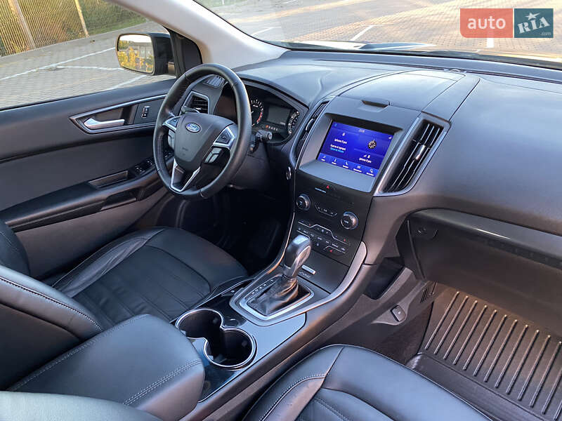 Позашляховик / Кросовер Ford Edge 2016 в Дубні