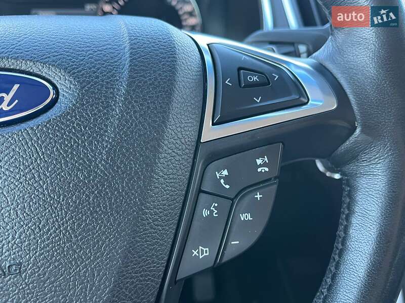 Позашляховик / Кросовер Ford Edge 2016 в Києві
