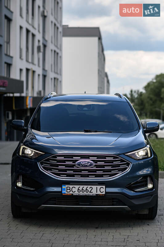 Внедорожник / Кроссовер Ford Edge 2018 в Новояворовске