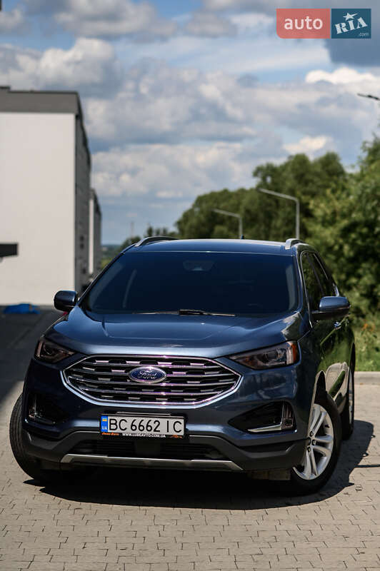 Внедорожник / Кроссовер Ford Edge 2018 в Новояворовске