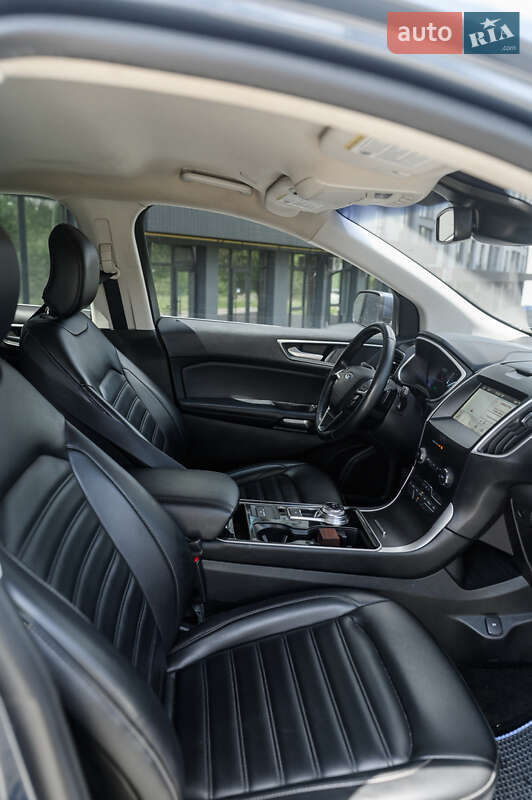 Внедорожник / Кроссовер Ford Edge 2018 в Новояворовске
