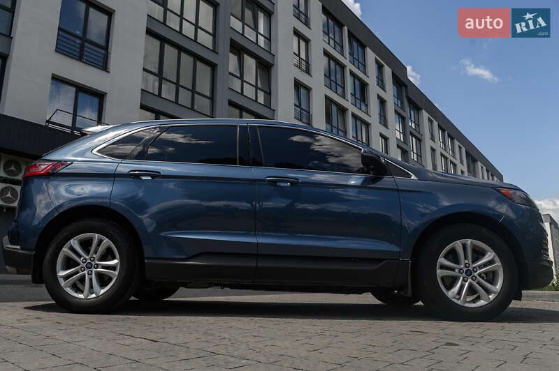 Внедорожник / Кроссовер Ford Edge 2018 в Новояворовске