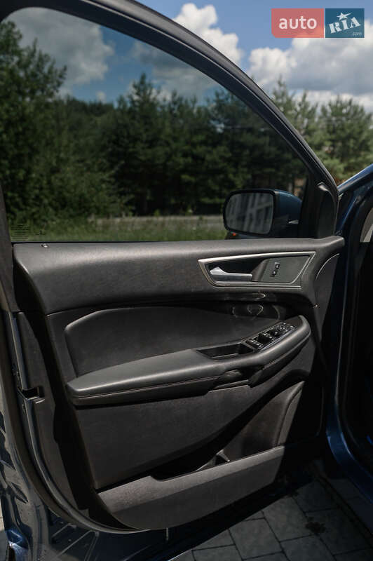 Внедорожник / Кроссовер Ford Edge 2018 в Новояворовске