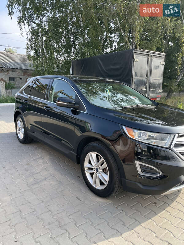 Внедорожник / Кроссовер Ford Edge 2017 в Вишневом