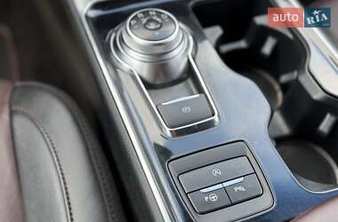 Внедорожник / Кроссовер Ford Edge 2020 в 