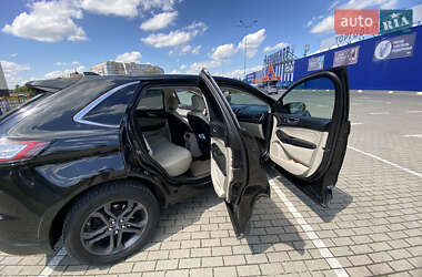 Внедорожник / Кроссовер Ford Edge 2015 в 