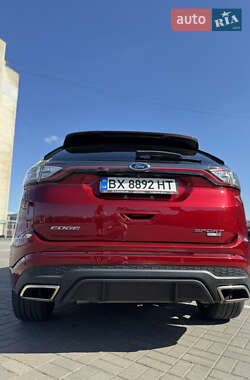 Позашляховик / Кросовер Ford Edge 2016 в 