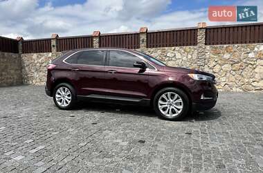 Позашляховик / Кросовер Ford Edge 2022 в 