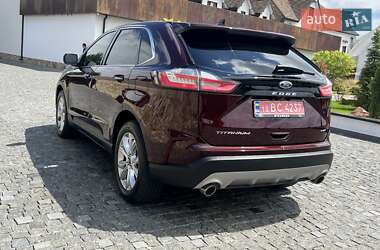 Позашляховик / Кросовер Ford Edge 2022 в 
