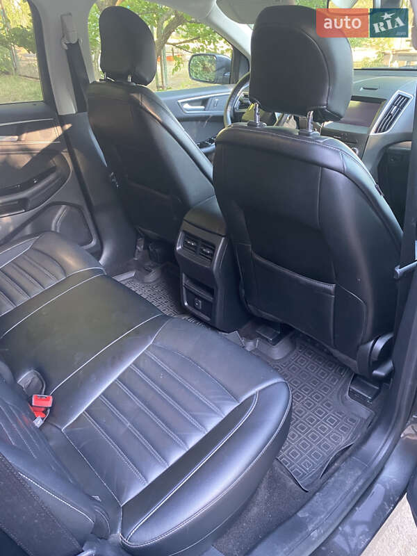 Внедорожник / Кроссовер Ford Edge 2019 в Ровно