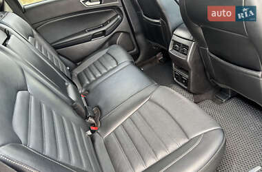 Внедорожник / Кроссовер Ford Edge 2017 в 