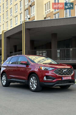 Внедорожник / Кроссовер Ford Edge 2022 в 