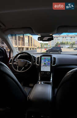 Внедорожник / Кроссовер Ford Edge 2022 в 