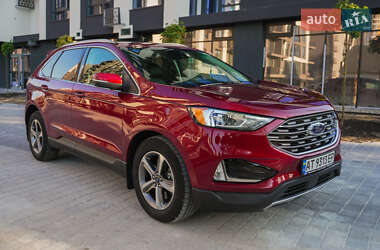 Позашляховик / Кросовер Ford Edge 2019 в 