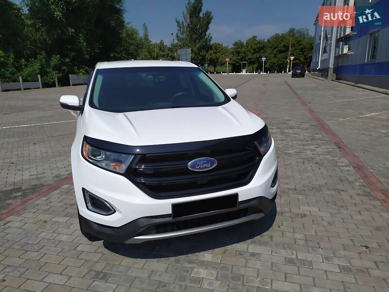 Позашляховик / Кросовер Ford Edge 2015 в Кривому Розі