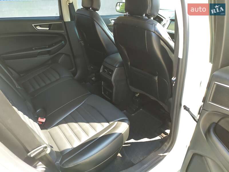 Позашляховик / Кросовер Ford Edge 2015 в Кривому Розі