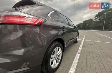 Внедорожник / Кроссовер Ford Edge 2020 в 