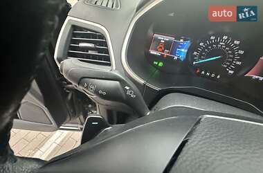 Внедорожник / Кроссовер Ford Edge 2020 в 