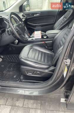 Внедорожник / Кроссовер Ford Edge 2015 в 