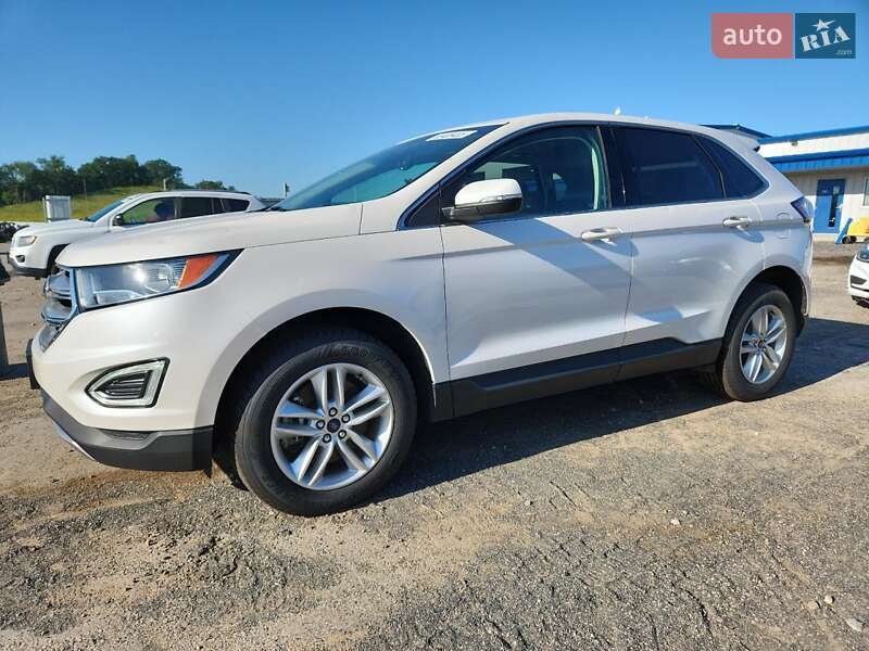 Внедорожник / Кроссовер Ford Edge 2016 в 
