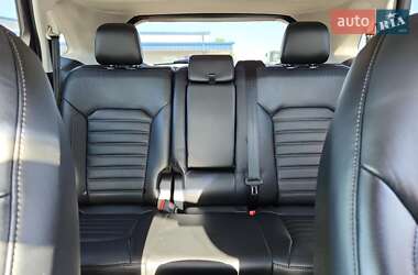 Внедорожник / Кроссовер Ford Edge 2016 в 