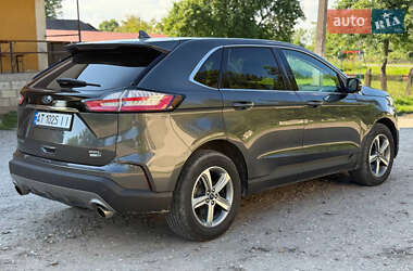 Позашляховик / Кросовер Ford Edge 2019 в 