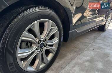 Внедорожник / Кроссовер Ford Edge 2019 в 
