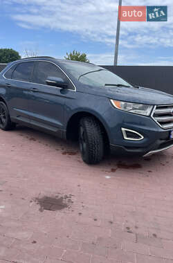 Внедорожник / Кроссовер Ford Edge 2016 в 