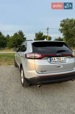 Внедорожник / Кроссовер Ford Edge 2015 в 