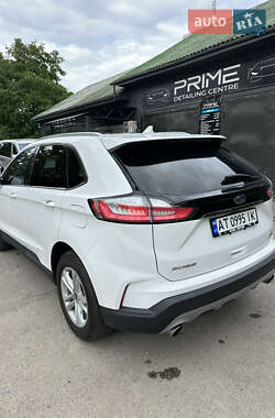 Позашляховик / Кросовер Ford Edge 2020 в 