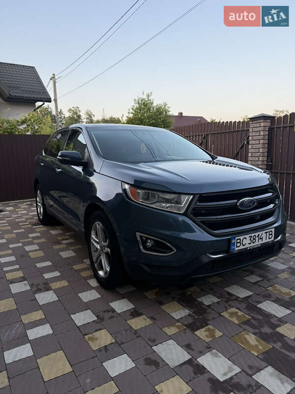 Внедорожник / Кроссовер Ford Edge 2016 в 