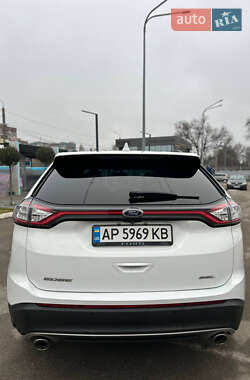 Внедорожник / Кроссовер Ford Edge 2016 в 