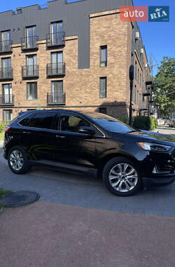 Внедорожник / Кроссовер Ford Edge 2020 в 