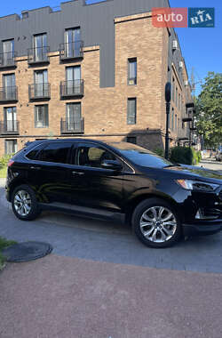 Внедорожник / Кроссовер Ford Edge 2020 в 