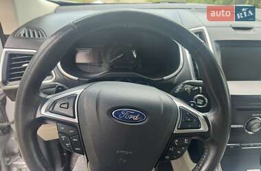 Внедорожник / Кроссовер Ford Edge 2015 в 