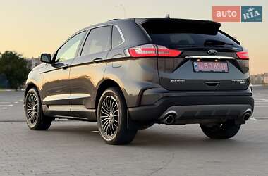 Внедорожник / Кроссовер Ford Edge 2020 в 