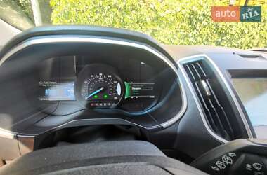 Внедорожник / Кроссовер Ford Edge 2017 в 