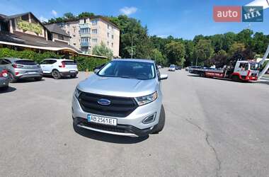 Внедорожник / Кроссовер Ford Edge 2017 в 
