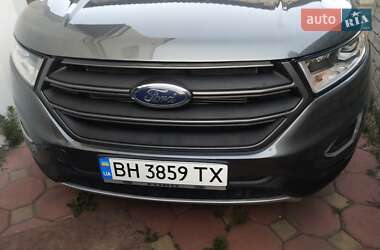 Внедорожник / Кроссовер Ford Edge 2015 в 