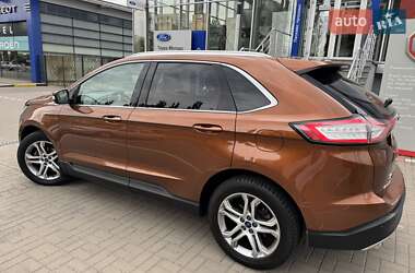 Внедорожник / Кроссовер Ford Edge 2016 в 