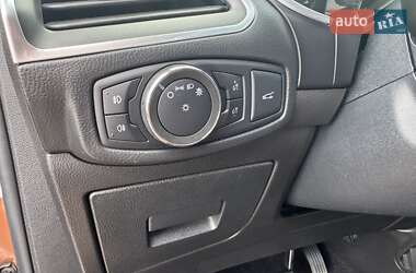 Внедорожник / Кроссовер Ford Edge 2016 в 