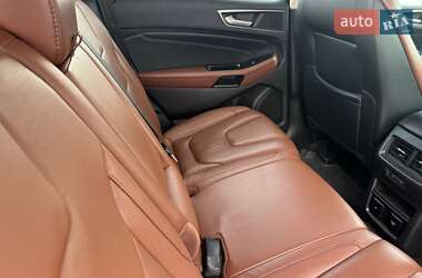 Внедорожник / Кроссовер Ford Edge 2016 в 