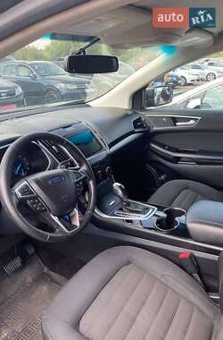 Внедорожник / Кроссовер Ford Edge 2018 в 
