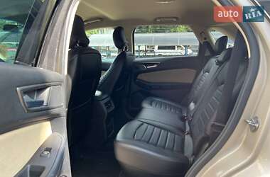 Внедорожник / Кроссовер Ford Edge 2018 в 