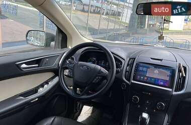 Внедорожник / Кроссовер Ford Edge 2018 в 